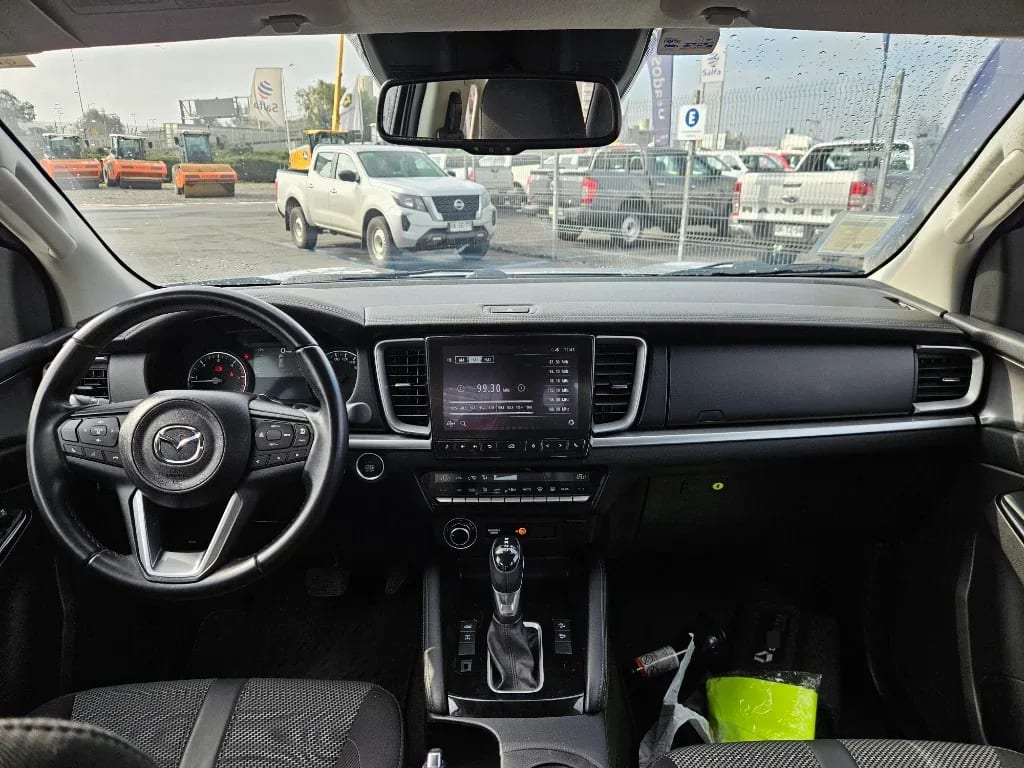 Mazda Bt-50 High 4x4 6at año 2025