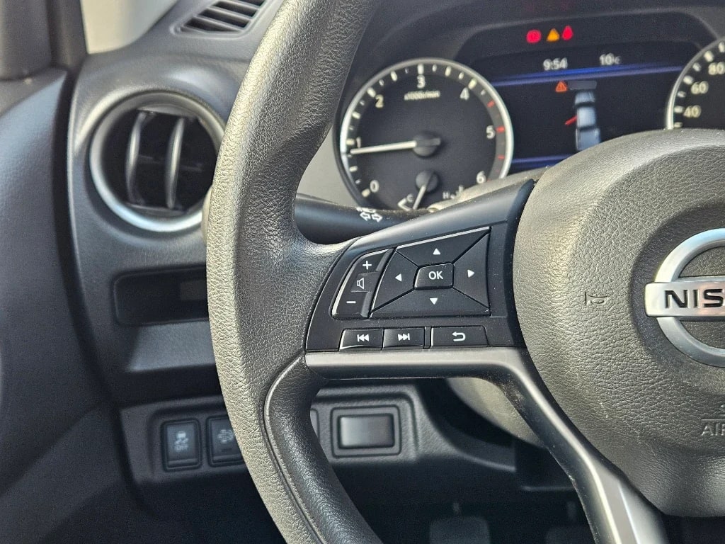 Nissan Navara Dc 4x2 2.3tdi Se año 2022