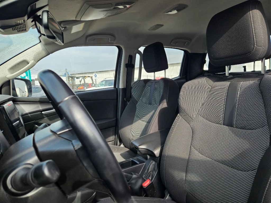 Mazda Bt-50 High 4x4 6at año 2025