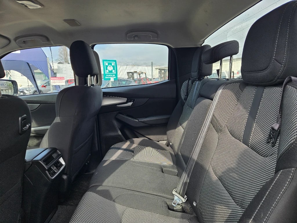 Mazda Bt-50 High 4x4 6at año 2025