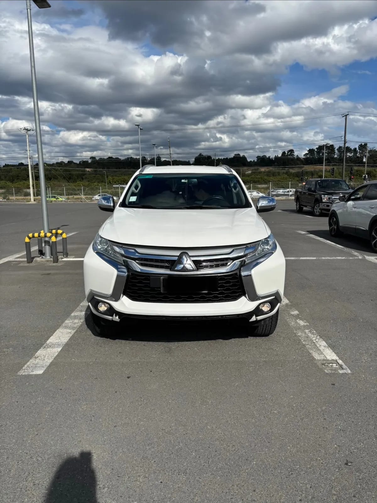 MITSUBISHI MONTERO SPORT 3.0 At 4x2 año 2019