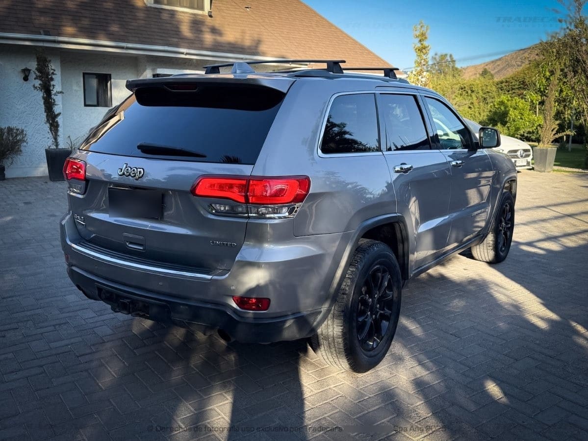 JEEP GRAND CHEROKEE 3.0 Td Laredo At 4x4 Diesel año 2016