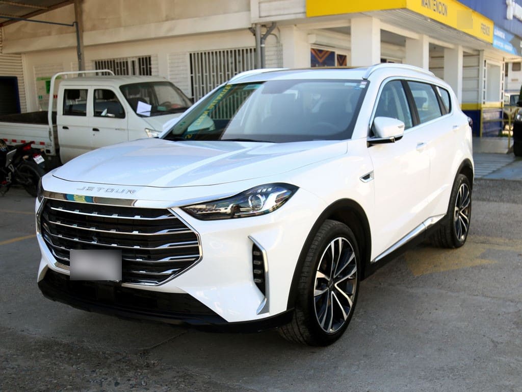 Jetour X70 Plus 1.5t Plus 4x2 At 5p año 2024