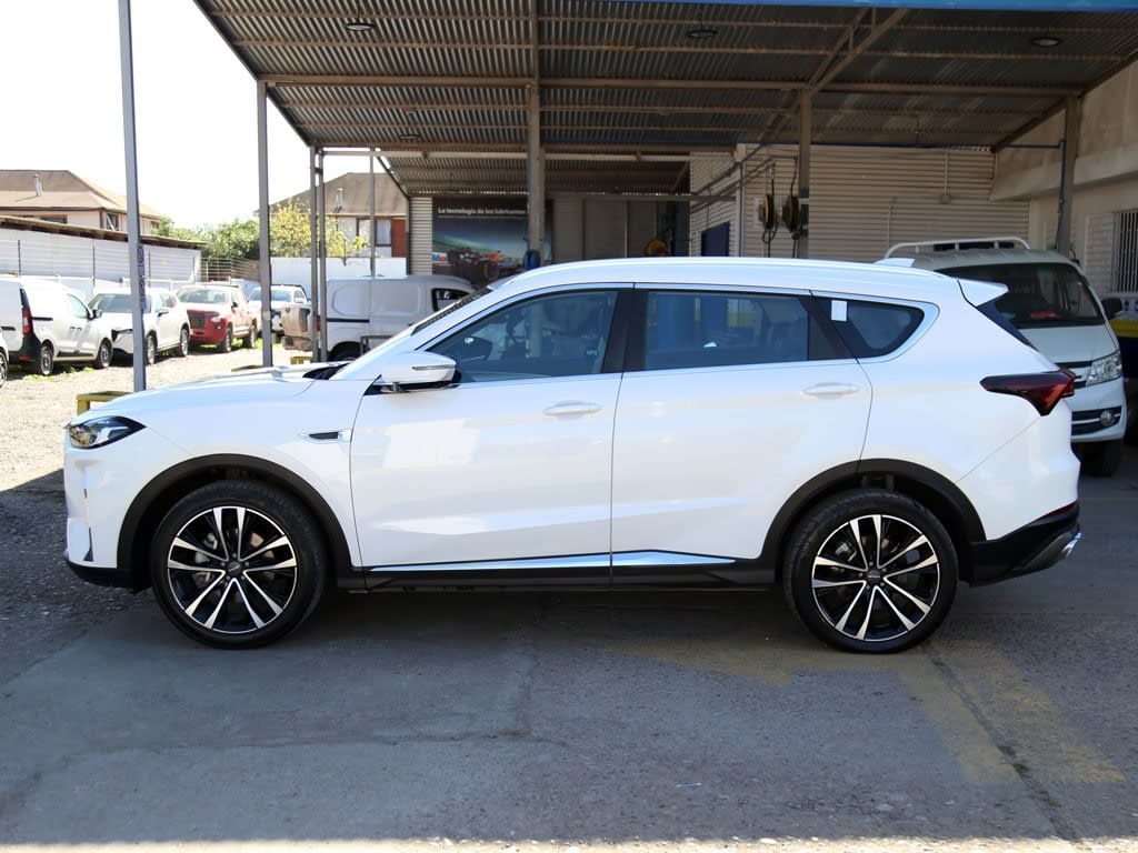 Jetour X70 Plus 1.5t Plus 4x2 At 5p año 2024