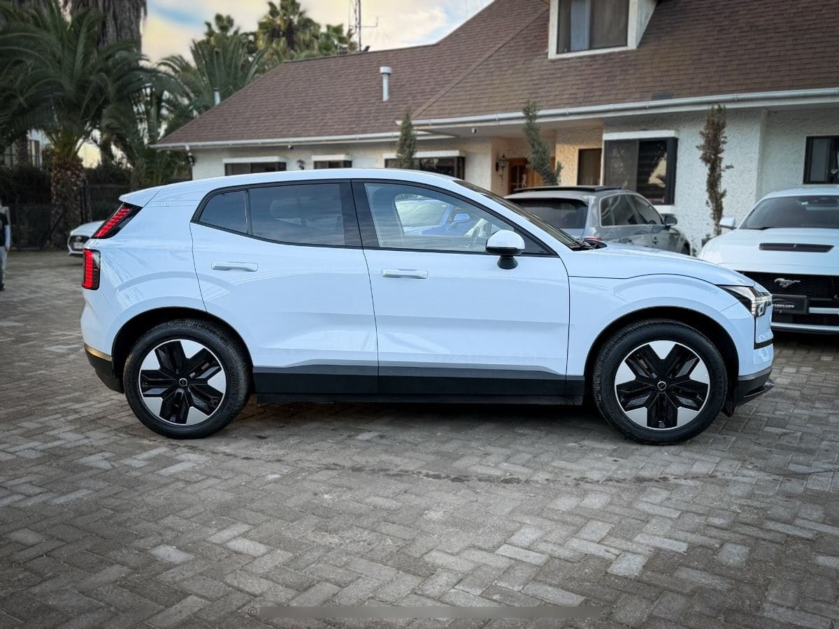 VOLVO EX30 0.0 E60 Core At Electrico año 2024
