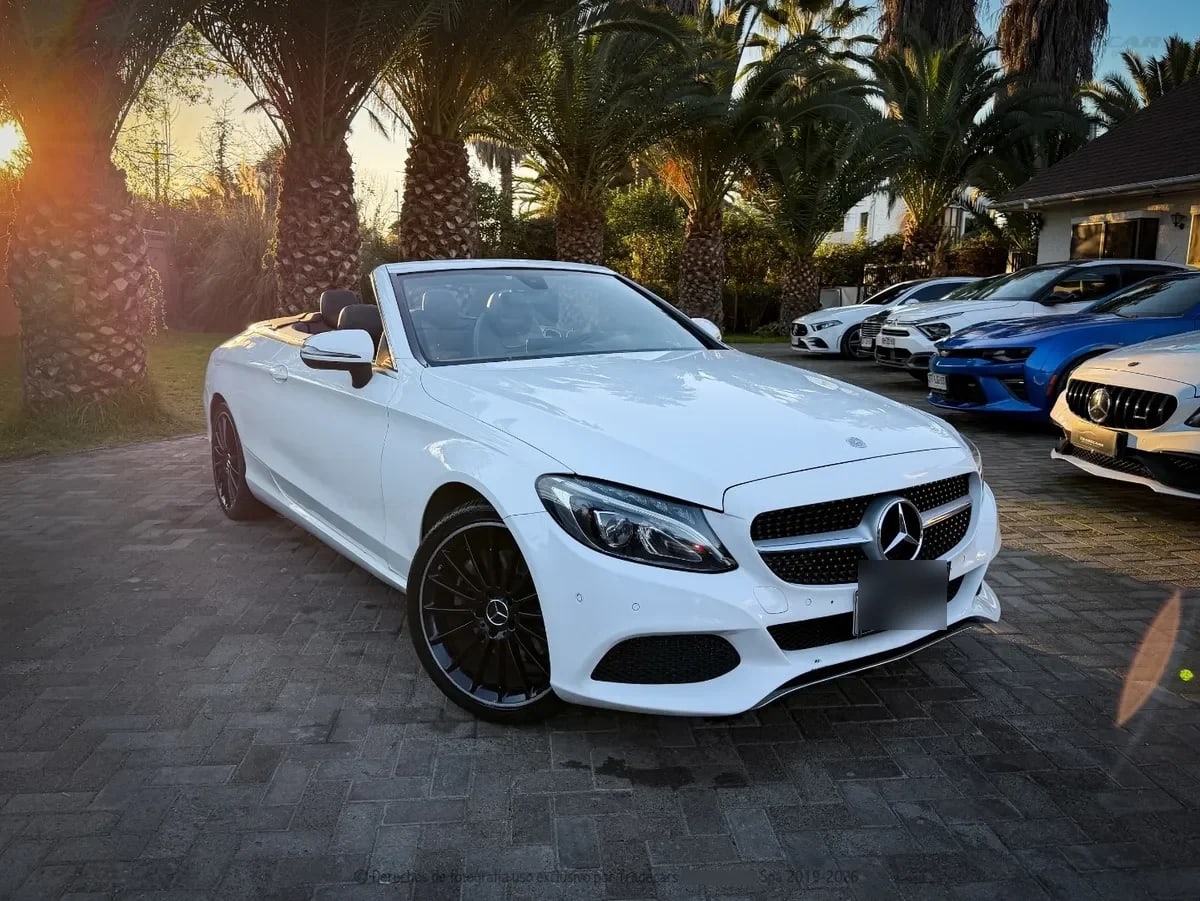 MERCEDES BENZ C200 2.0 Cabriolet At año 2017