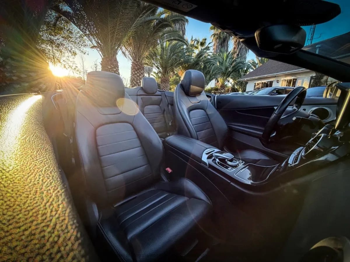 MERCEDES BENZ C200 2.0 Cabriolet At año 2017