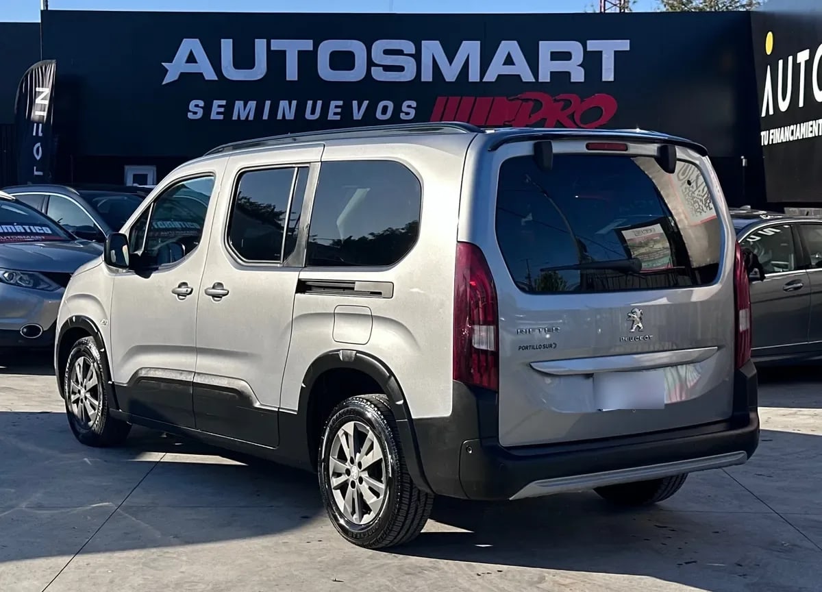 PEUGEOT RIFTER 1.5 Allure Pack Puretech 130 At año 2024