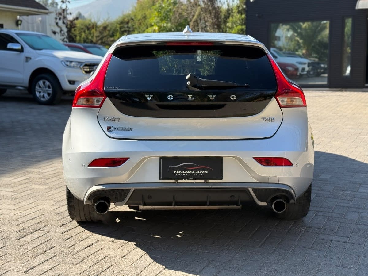 VOLVO V40 1.6 T4 R-Design Mt año 2018