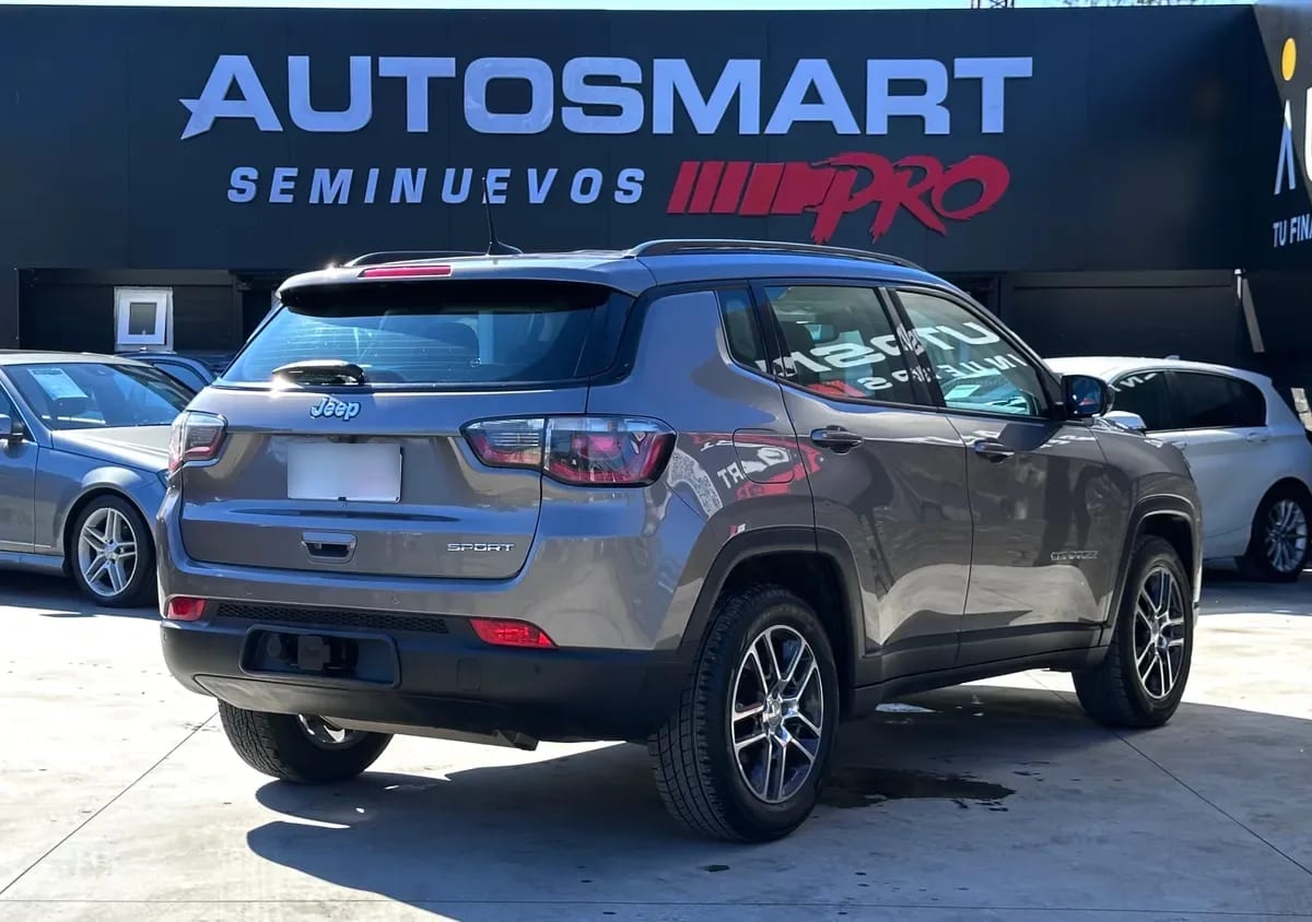 JEEP COMPASS 2.4 Longitude At año 2020