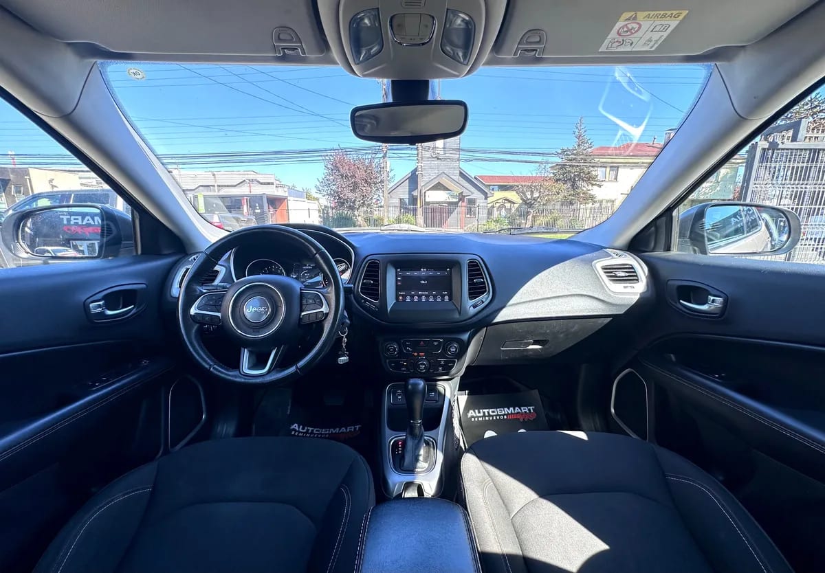 JEEP COMPASS 2.4 Longitude At año 2020