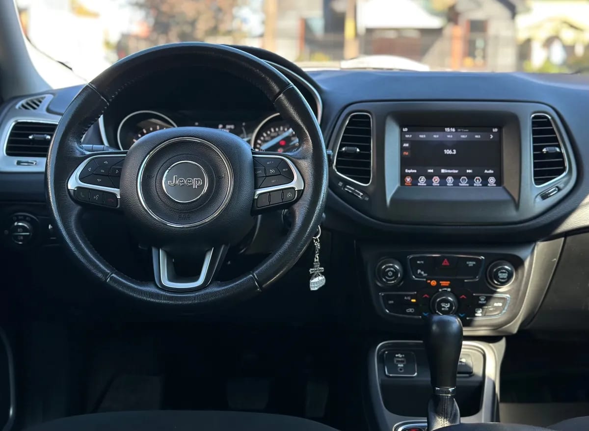 JEEP COMPASS 2.4 Longitude At año 2020