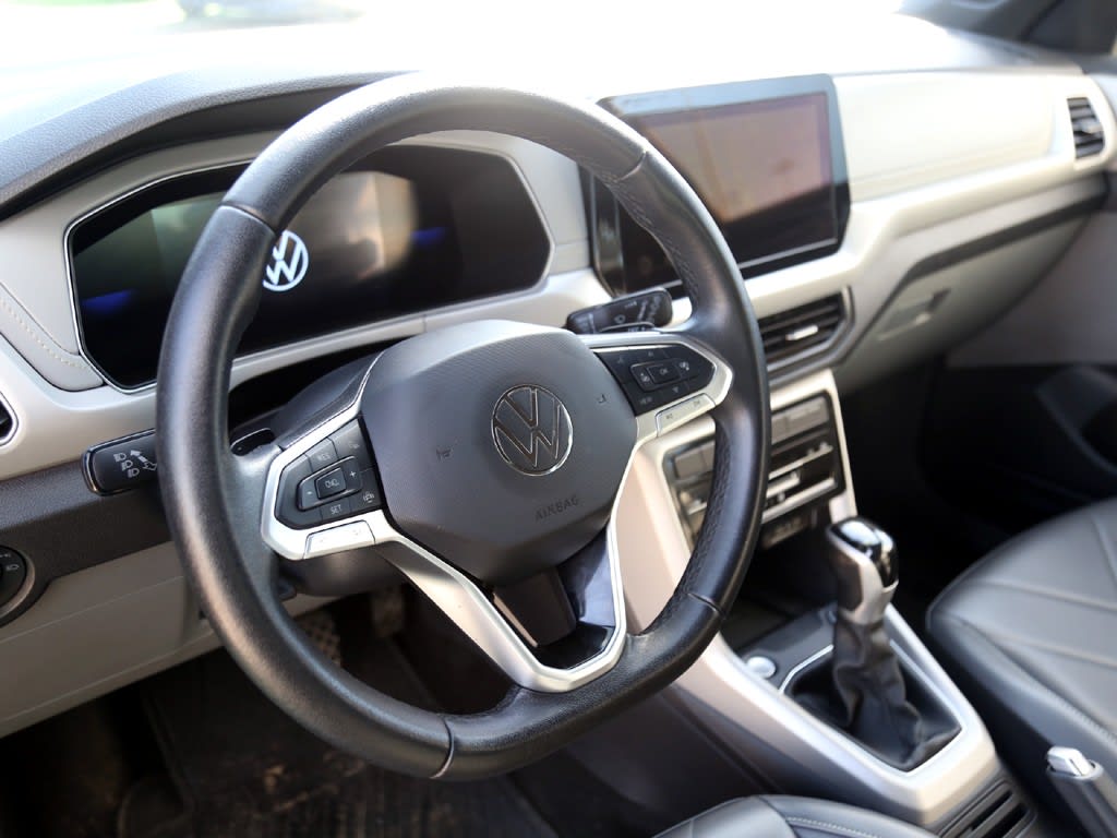 Volkswagen T-Cross 1.0 At Tsi Comfortline año 2025