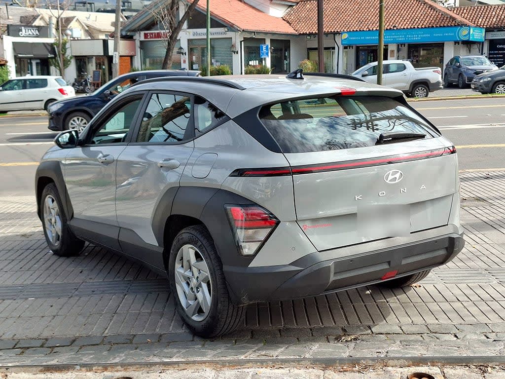 Hyundai Kona Sx2 Mpi 2.0 Aut año 2025