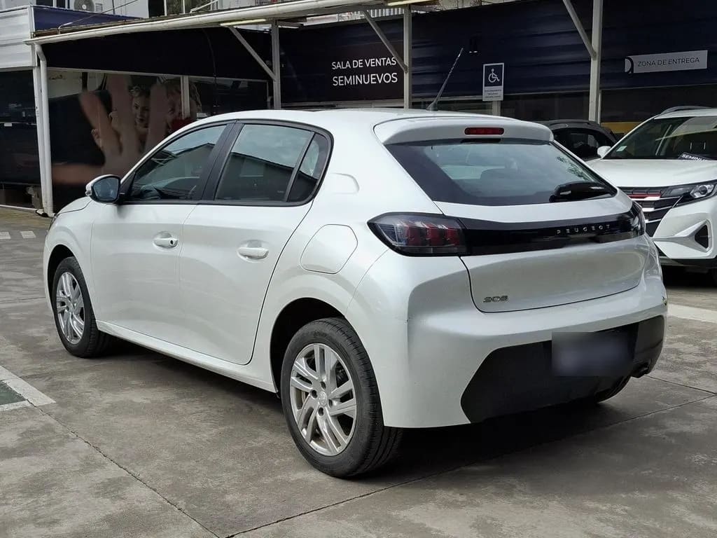 Peugeot 208 1.2 Style Puretech 75 4x2 Mt 5p año 2023
