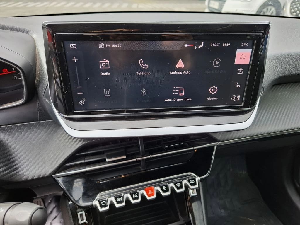 Peugeot 208 1.2 Style Puretech 75 4x2 Mt 5p año 2023