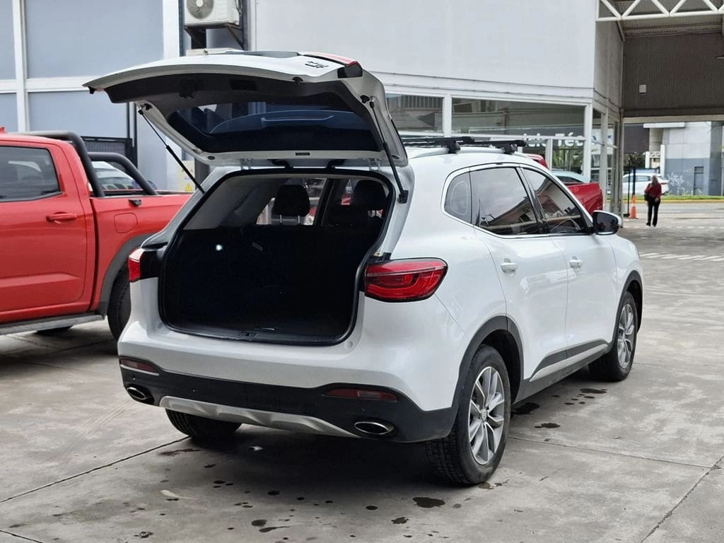 MG Hs 1.5t año 2020