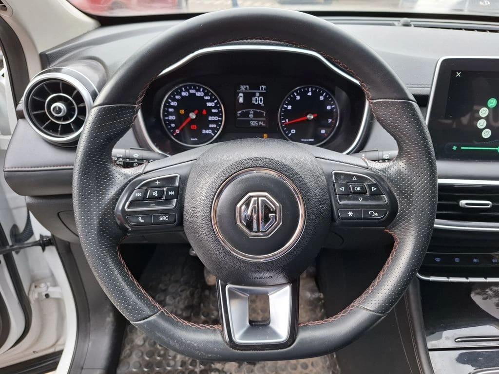 MG Hs 1.5t año 2020