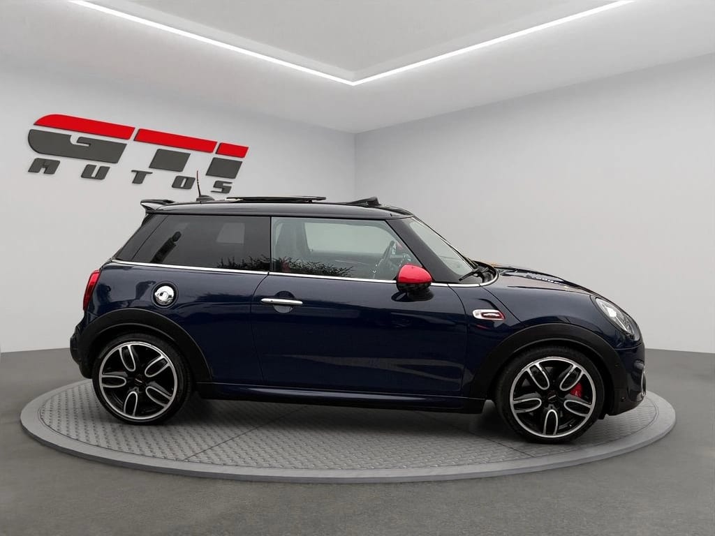 Mini Cooper Jcw Hb 2.0 Aut año 2019