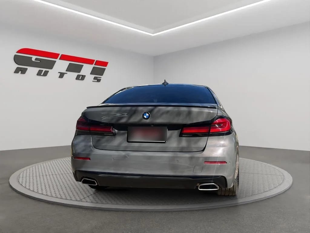 BMW 520 2.0 Heritage Diesel 4x2 At año 2022