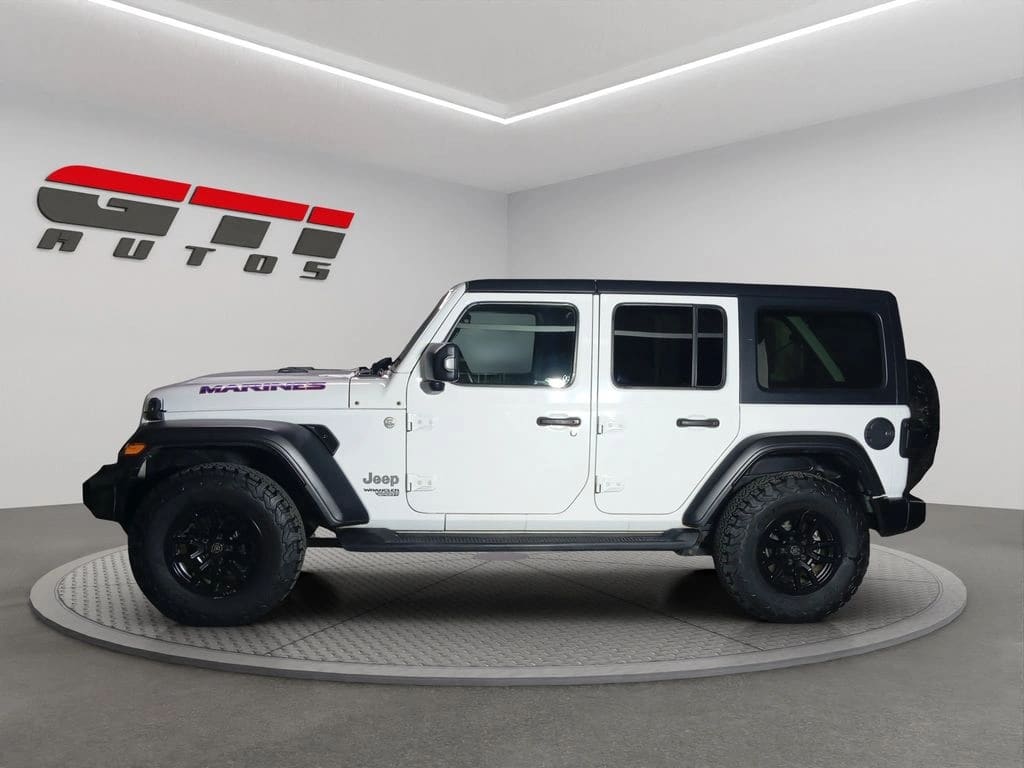 Jeep Wrangler 3.6 Unlimited Sport 4x4 At 5p año 2021