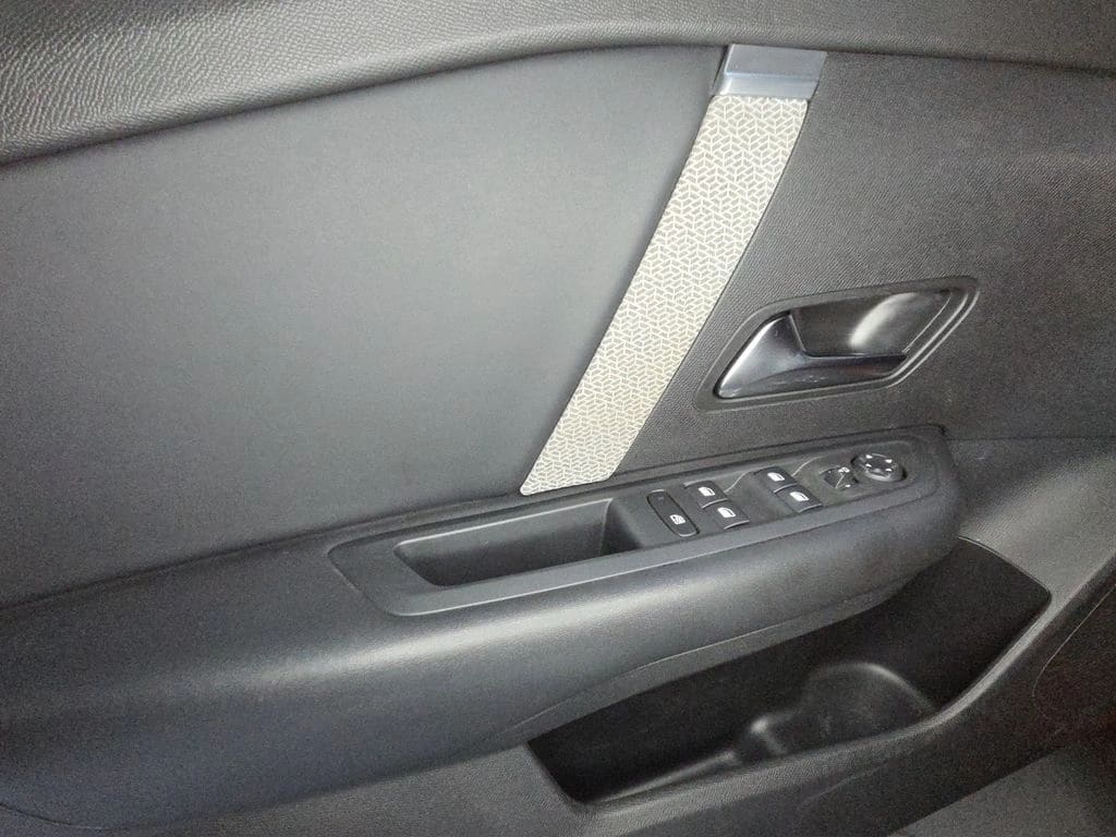 Citroen C4 1.2 Puretech 130 S&s Eat8 Shine At año 2022