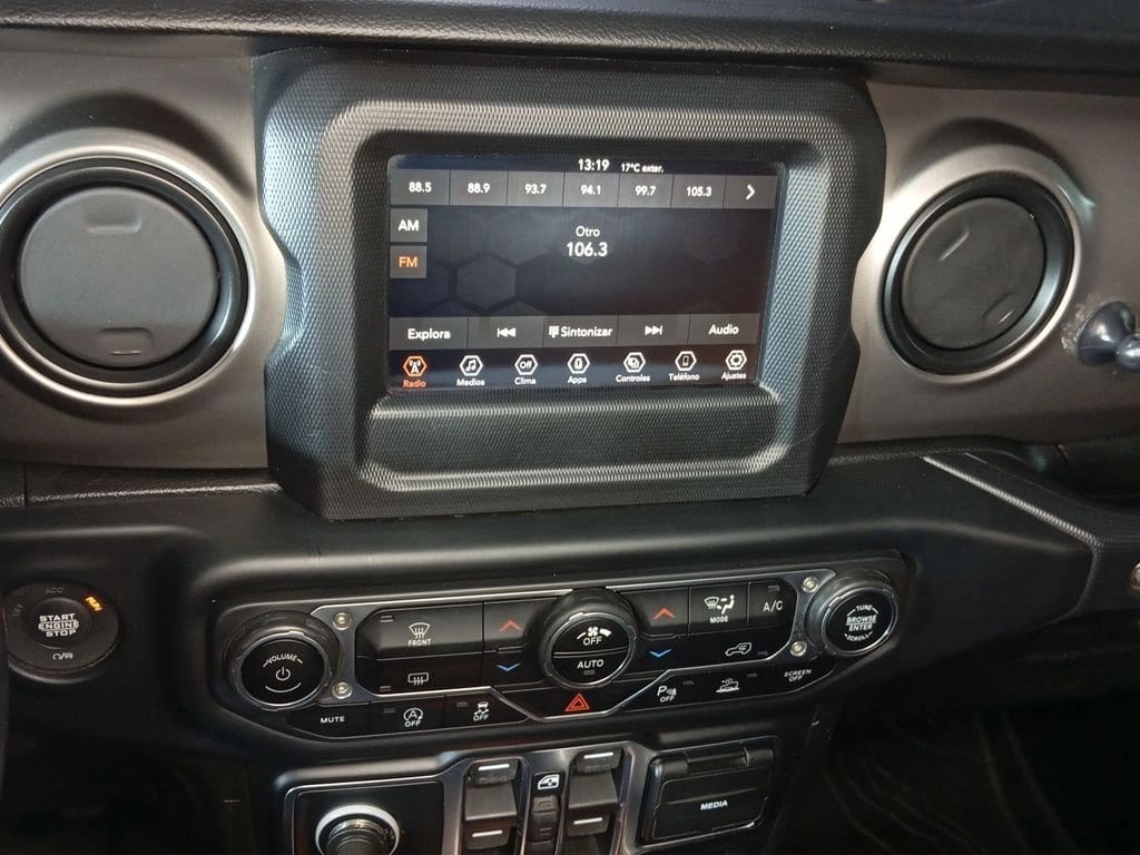 Jeep Wrangler 3.6 Unlimited Sport 4x4 At 5p año 2021