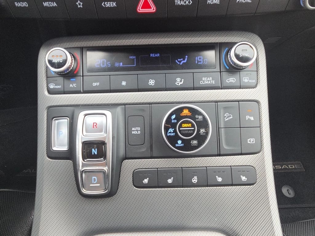 Hyundai Palisade 2.2 Crdi Lx2 Limited Diesel Awd At 5p. año 2024