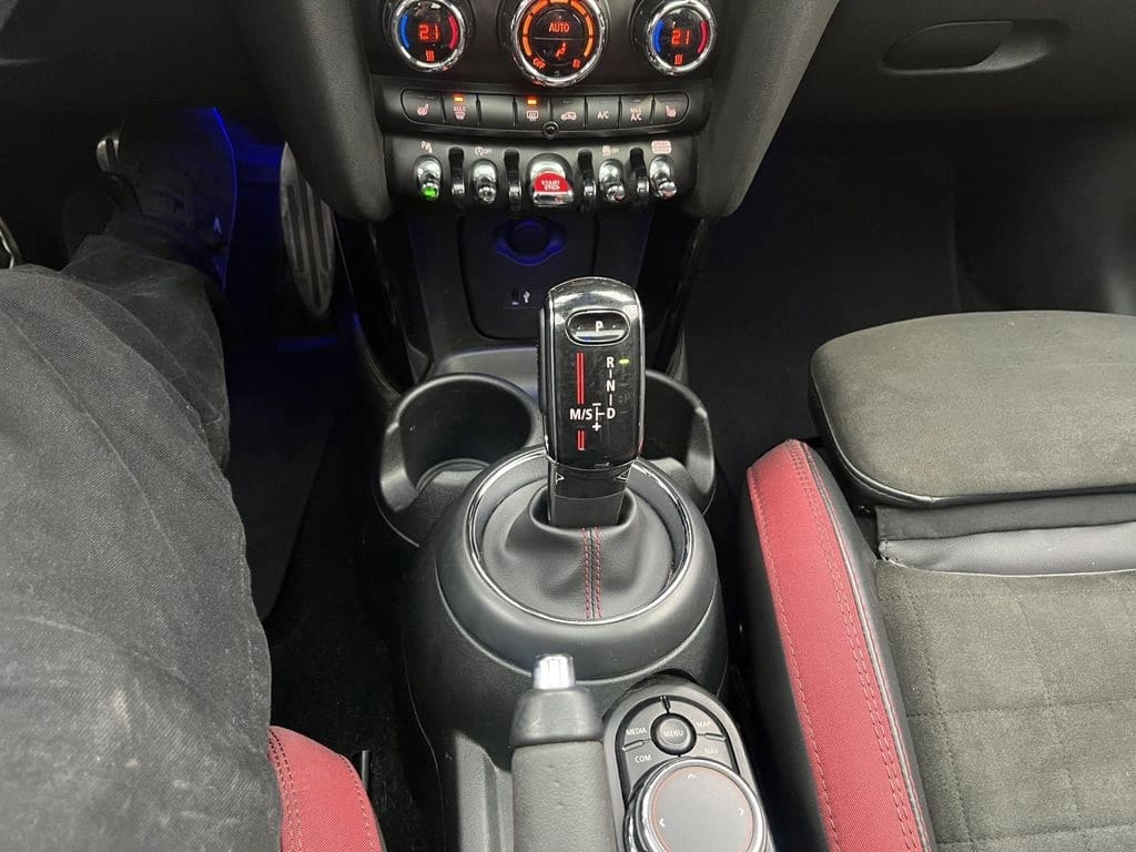 Mini Cooper Jcw Hb 2.0 Aut año 2019