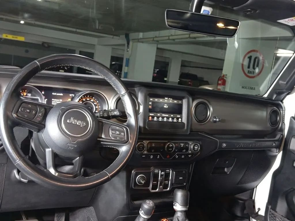 Jeep Wrangler 3.6 Unlimited Sport 4x4 At 5p año 2021