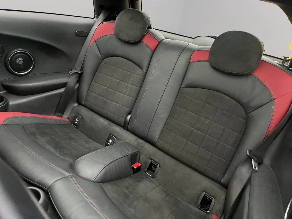 Mini Cooper Jcw Hb 2.0 Aut año 2019