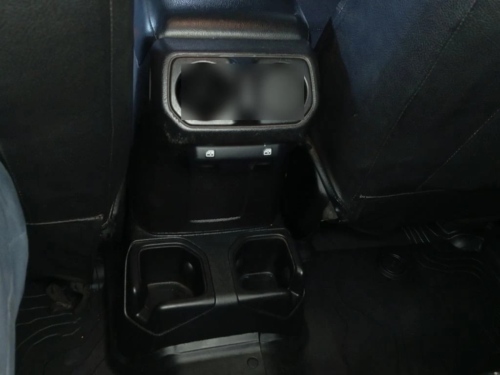 Jeep Wrangler 3.6 Unlimited Sport 4x4 At 5p año 2021