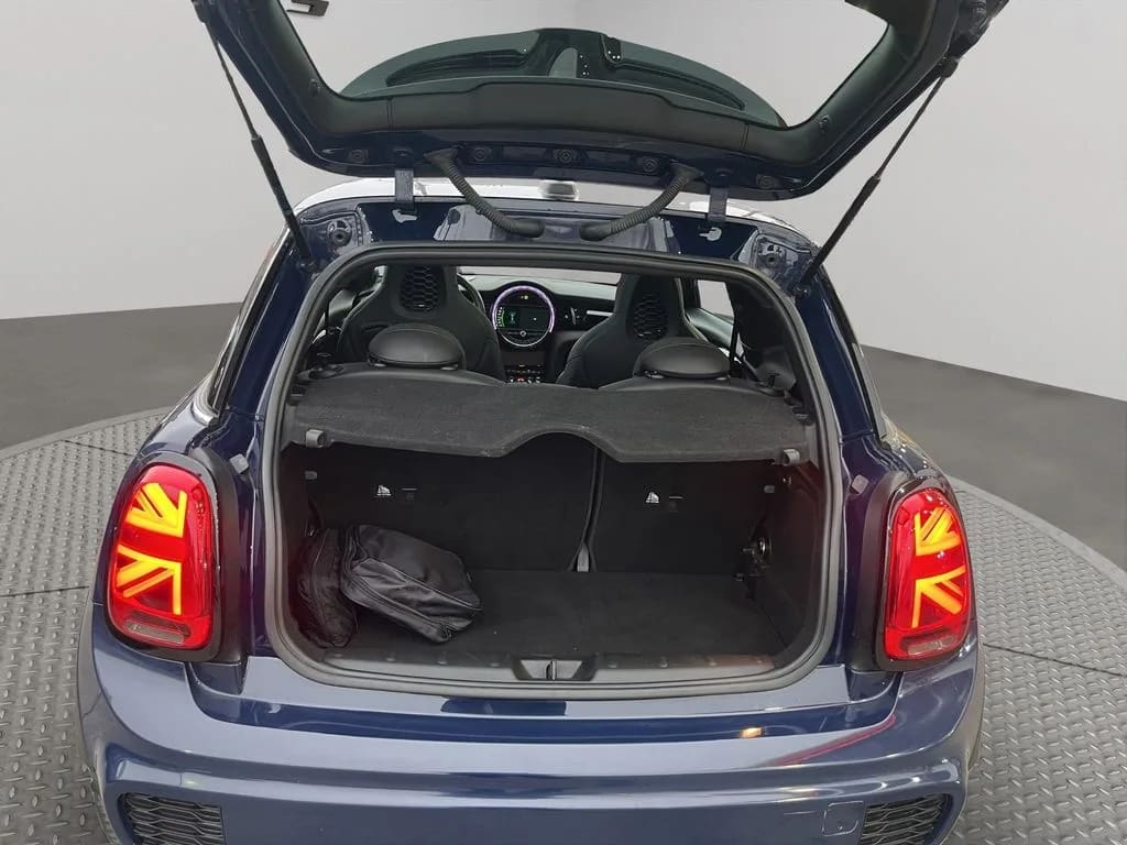 Mini Cooper Jcw Hb 2.0 Aut año 2019
