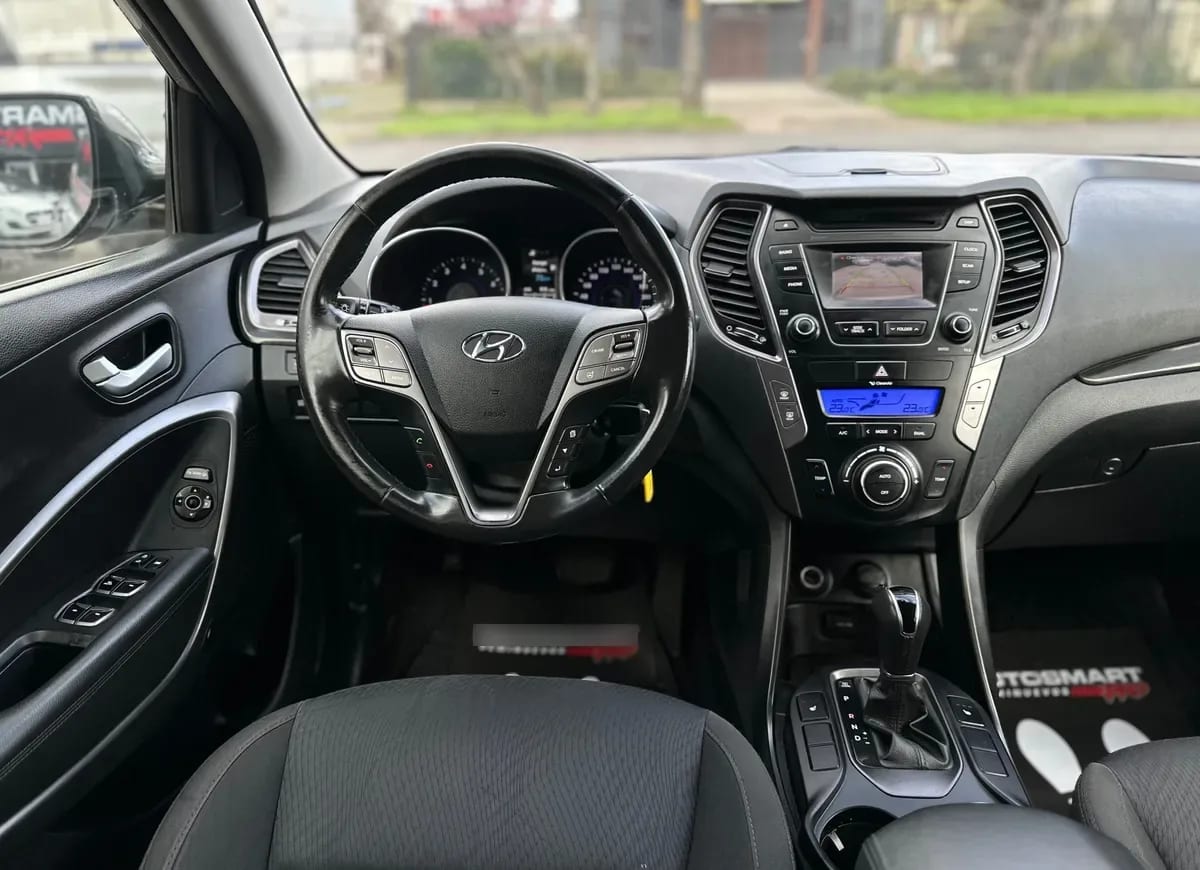 HYUNDAI GRAND SANTA FE 3.3 Nc Gls At 4x4 año 2016