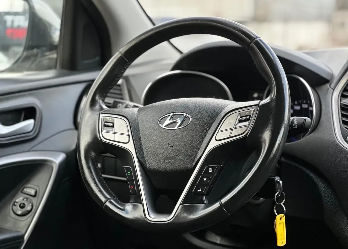 HYUNDAI GRAND SANTA FE 3.3 Nc Gls At 4x4 año 2016