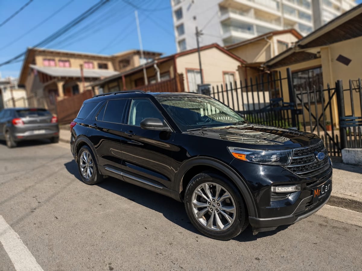 Ford Explorer Xlt año 2021
