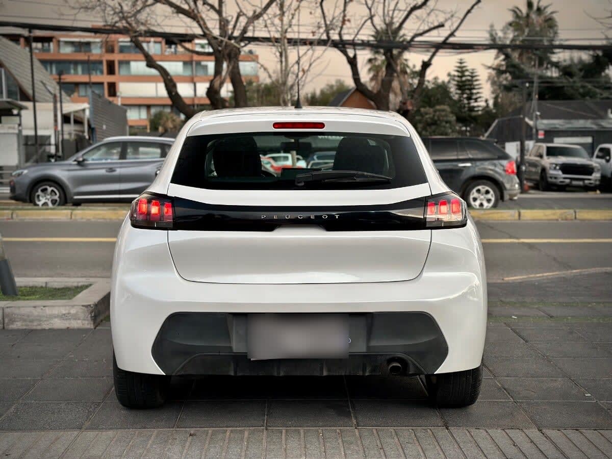 Peugeot 208 Active Pack año 2023