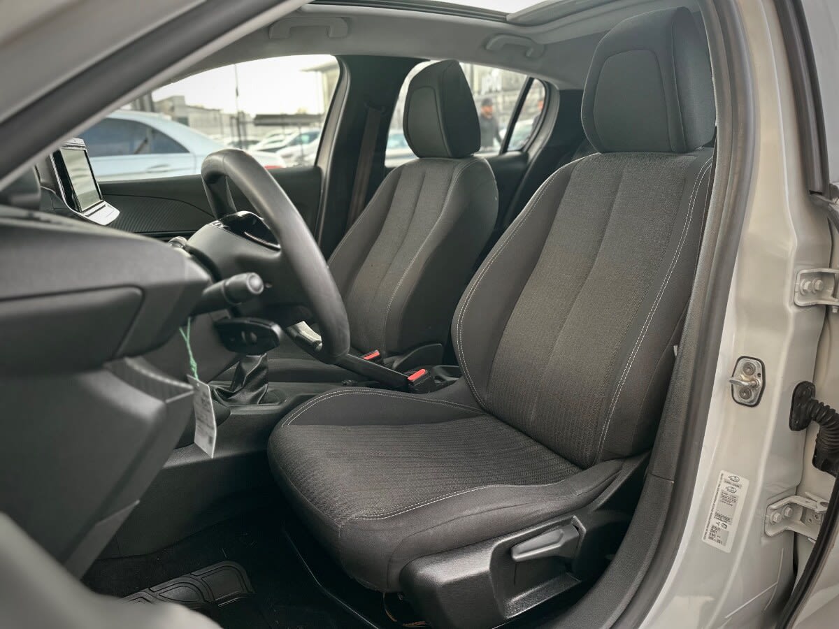 Peugeot 208 Active Pack año 2023