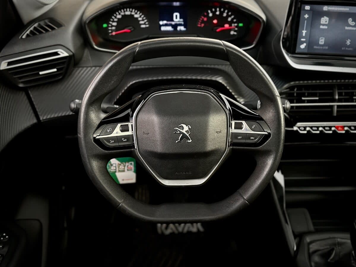 Peugeot 208 Active Pack año 2023