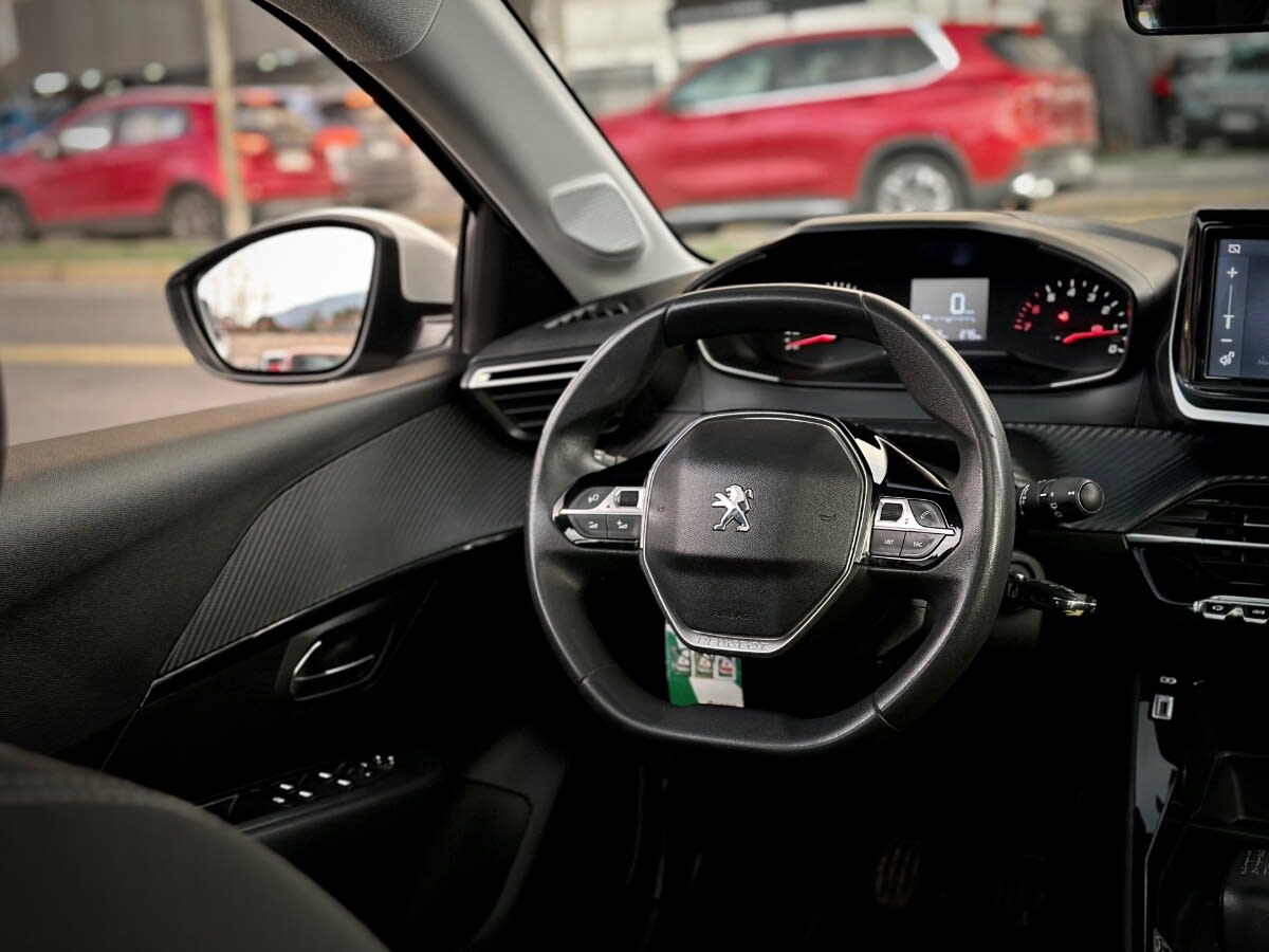 Peugeot 208 Active Pack año 2023