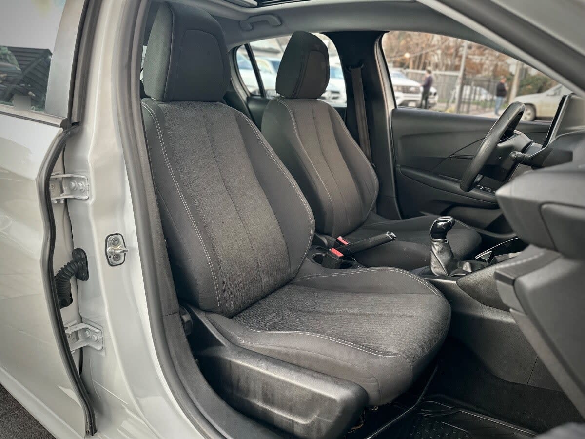 Peugeot 208 Active Pack año 2023