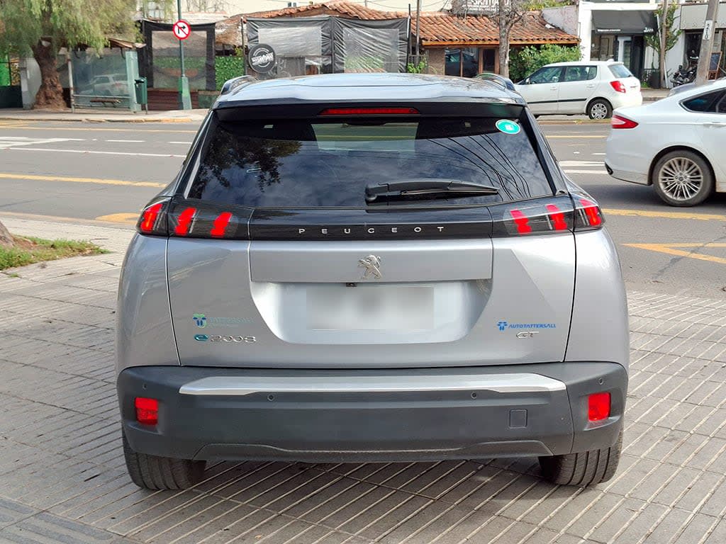 Peugeot E-2008 2008 Ev año 2023