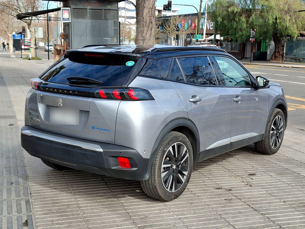 Peugeot E-2008 2008 Ev año 2023