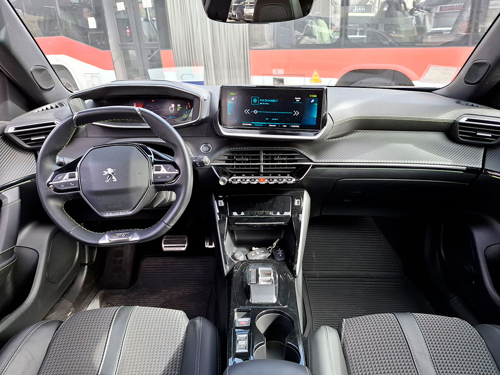 Peugeot E-2008 2008 Ev año 2023