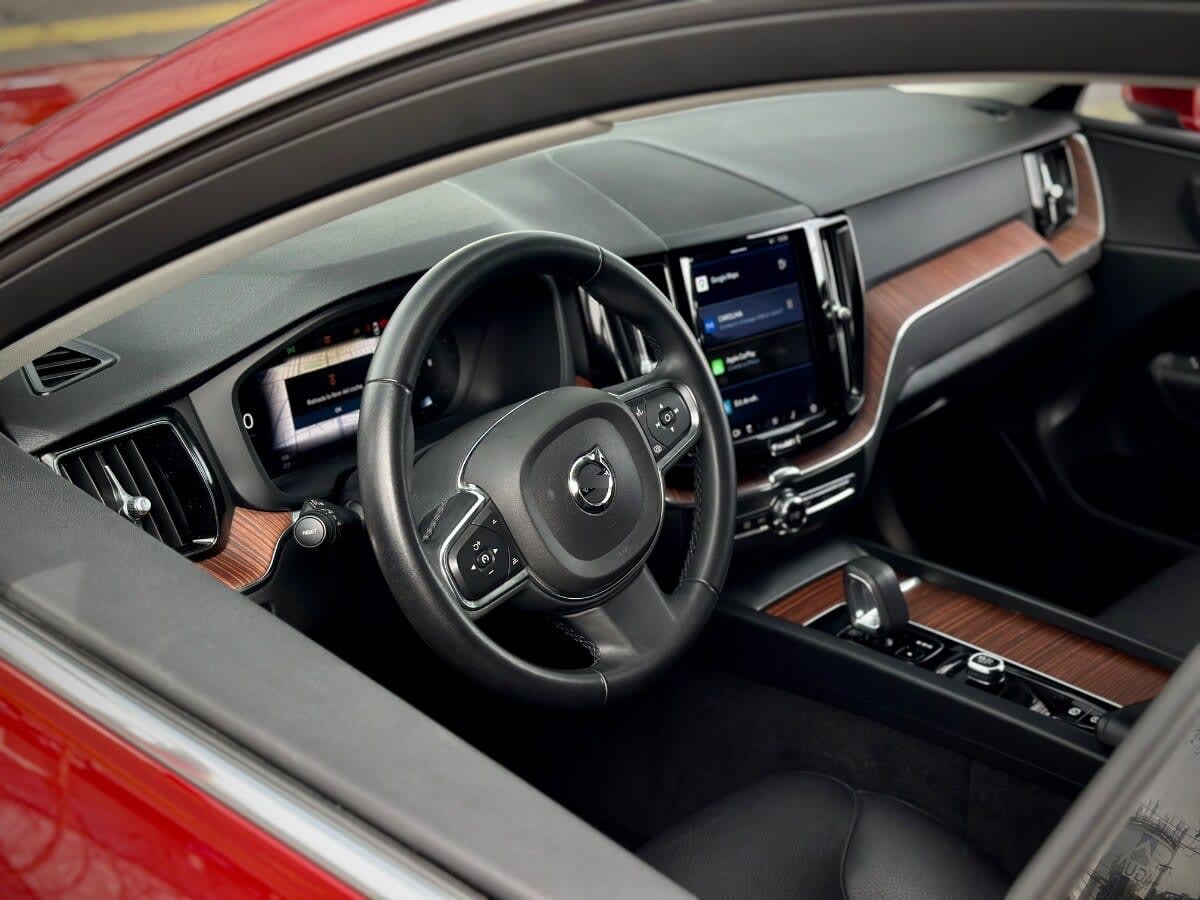 Volvo Xc60 B5 Plus Hybrid año 2024