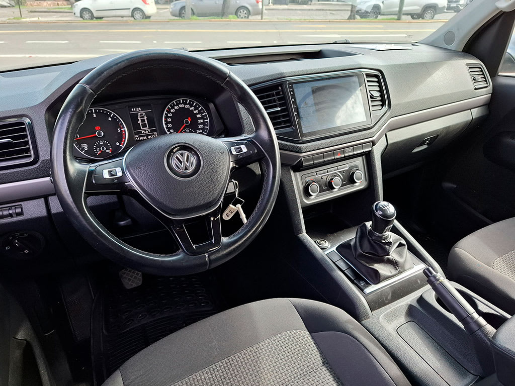 Volkswagen Amarok 2.0 Confortline 4x2 año 2023