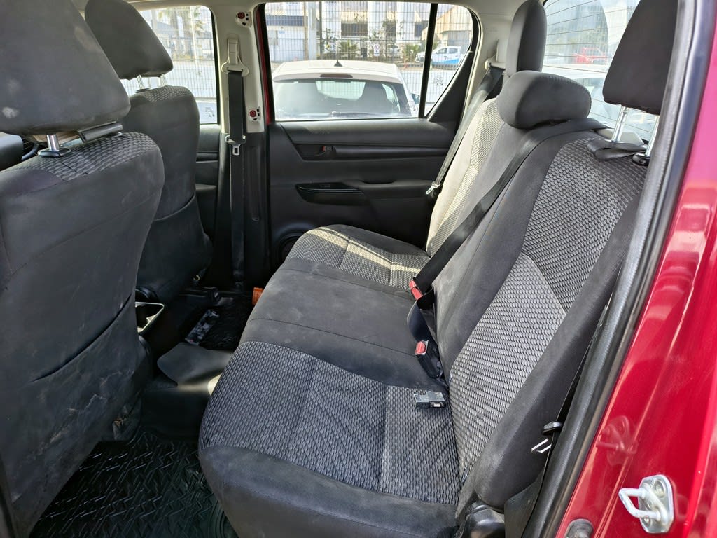 Toyota Hilux Tss 2.4 Diesel 4x4 T/m año 2022