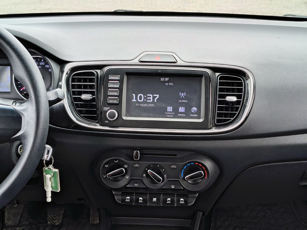 Kia Soluto Soluto 1.4 Gasolina 4x2 T/m año 2023