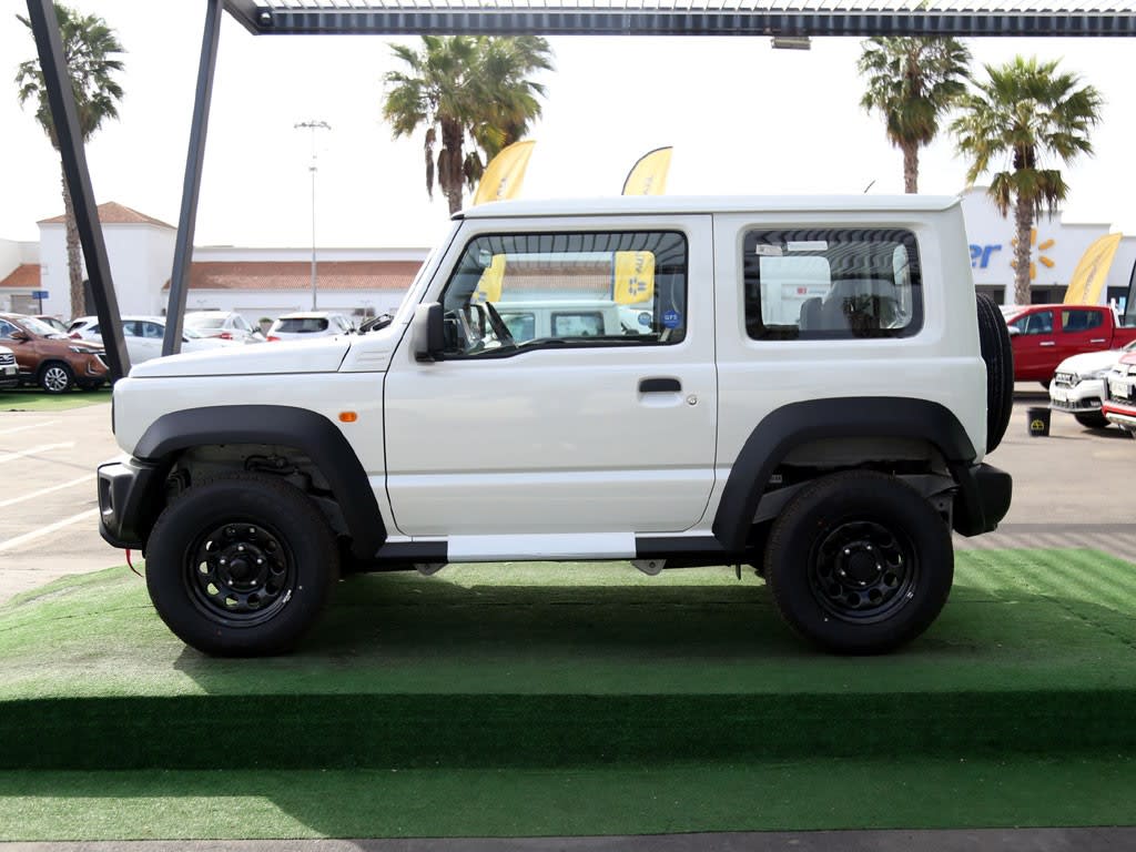 Suzuki Jimny 4x4 1.5 Gl Winche Mt Precio + Iva año 2026