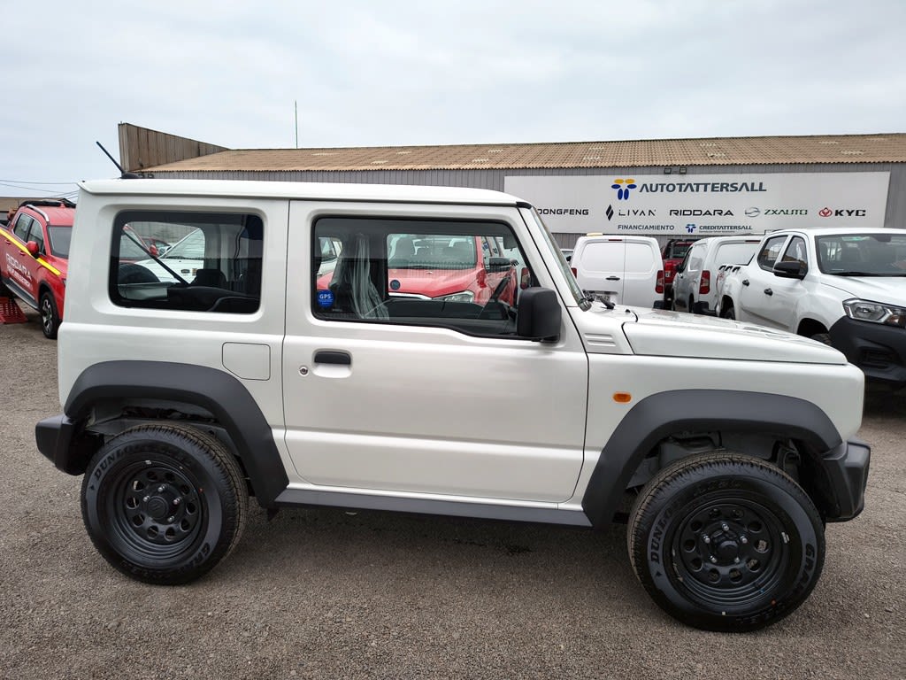 Suzuki Jimny Gl Winche Mt 4x4 Precio+ Iva año 2026